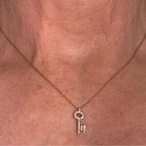 18k Gold 16” Italian Key Pendant Necklace - Women Jewelry